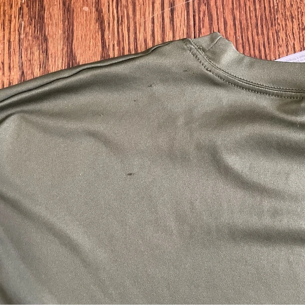 The North Face Hunter Green Long‎ Sleeved Wick Away Tee Size Large